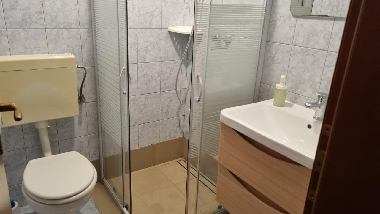 Laura Rooms 梅杜林 外观 照片